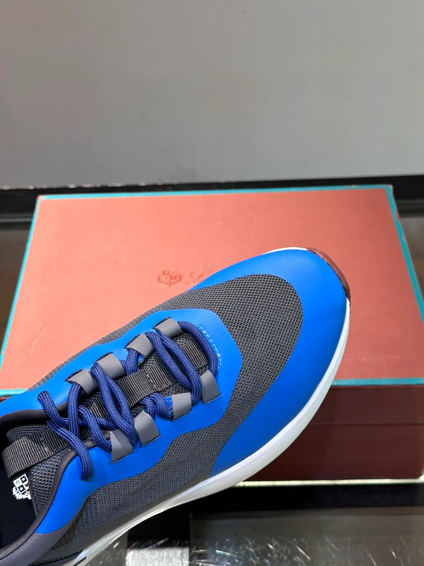 Factory price: 540💰Loro men's shoes💰iana niche Loro classic jogging shoes, men's lace-up casual shoes and sneakers, high-quality lightweight and comfortable fabrics, suitable for outdoor leisure, the color scheme is young and energetic, and it looks great with sportswear or casual suits! Size: 39-45 (46 customized)